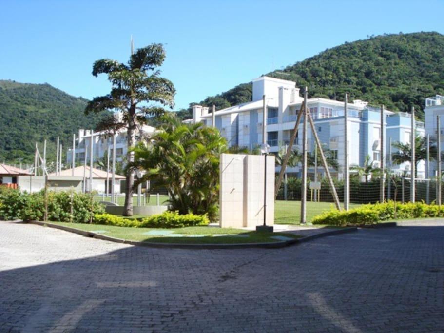 Apartamento Giardino Em Frente Ao Mar, Rodeado Pela Natureza *